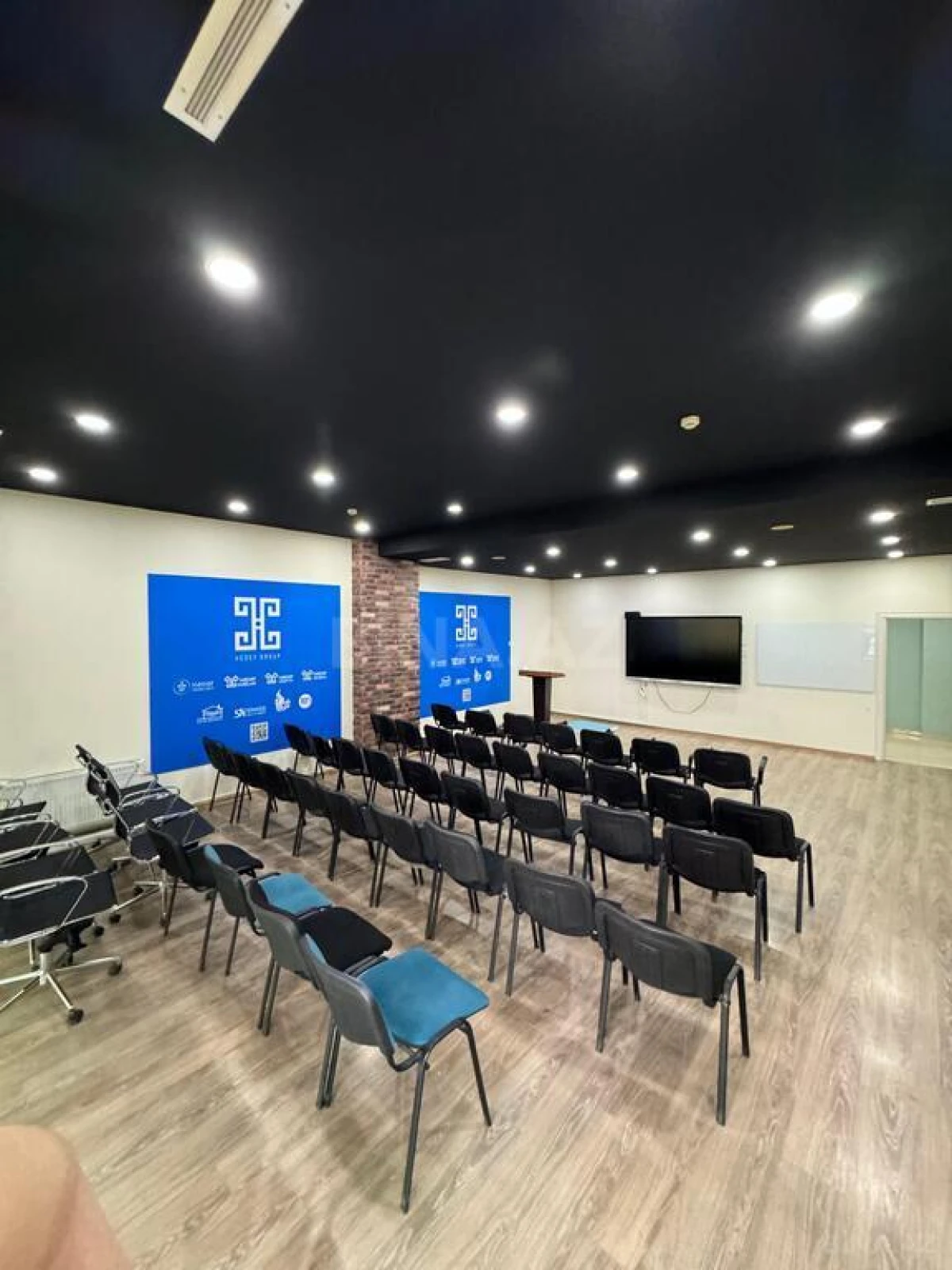 Kirayə verilir 20 otaqlı ofis 1000 m²