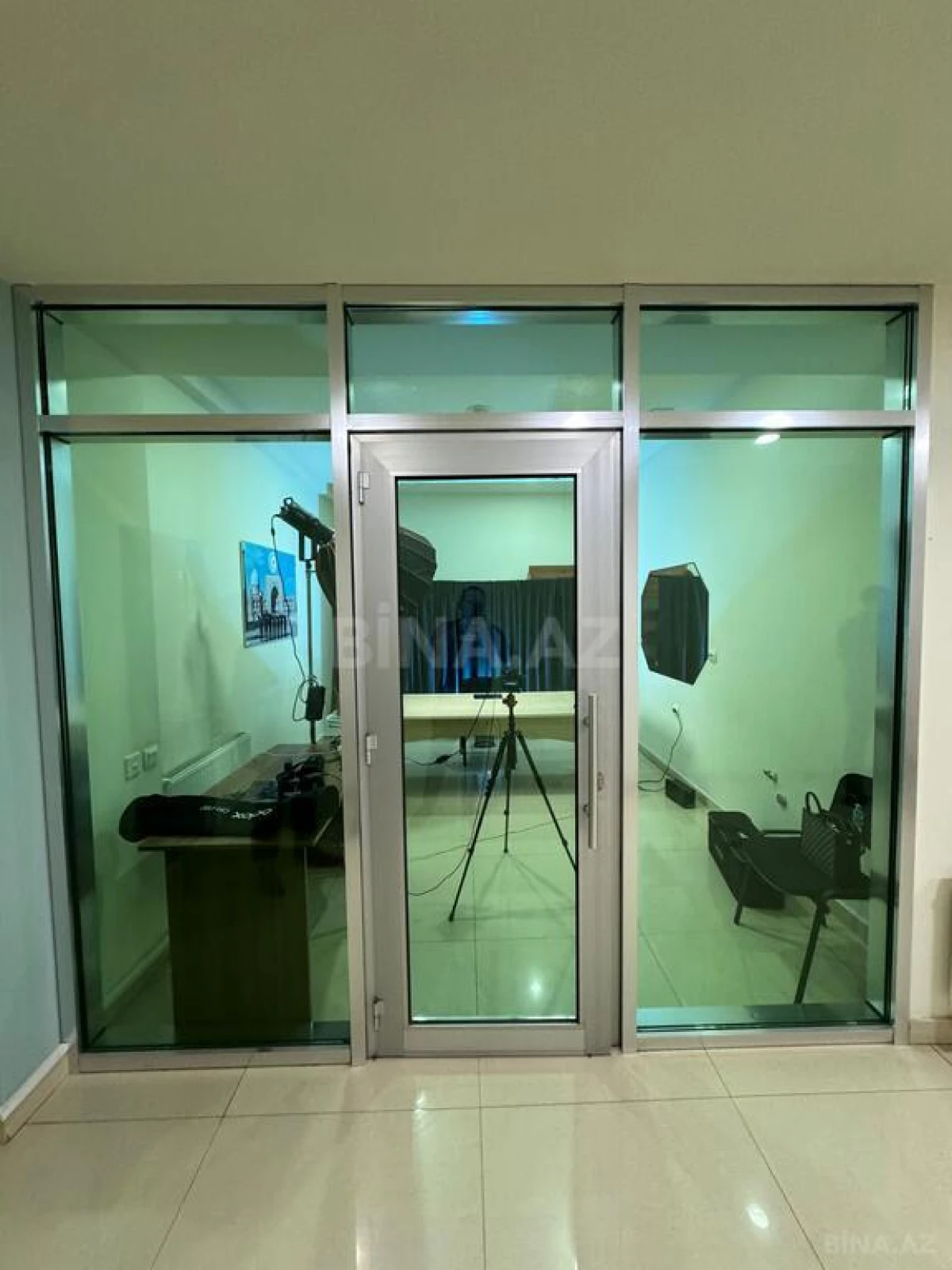 Kirayə verilir 20 otaqlı ofis 1000 m²