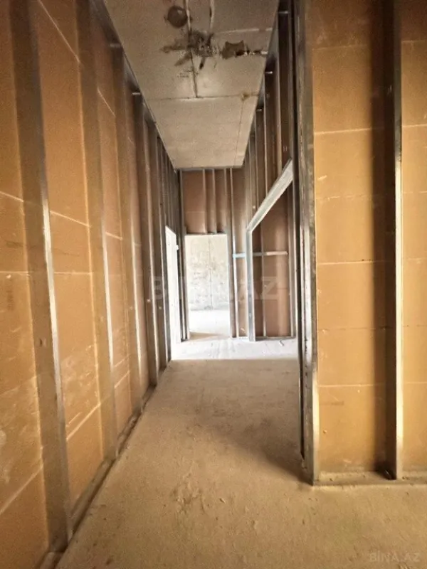 Satılır 5 otaqlı mənzil 160 m²