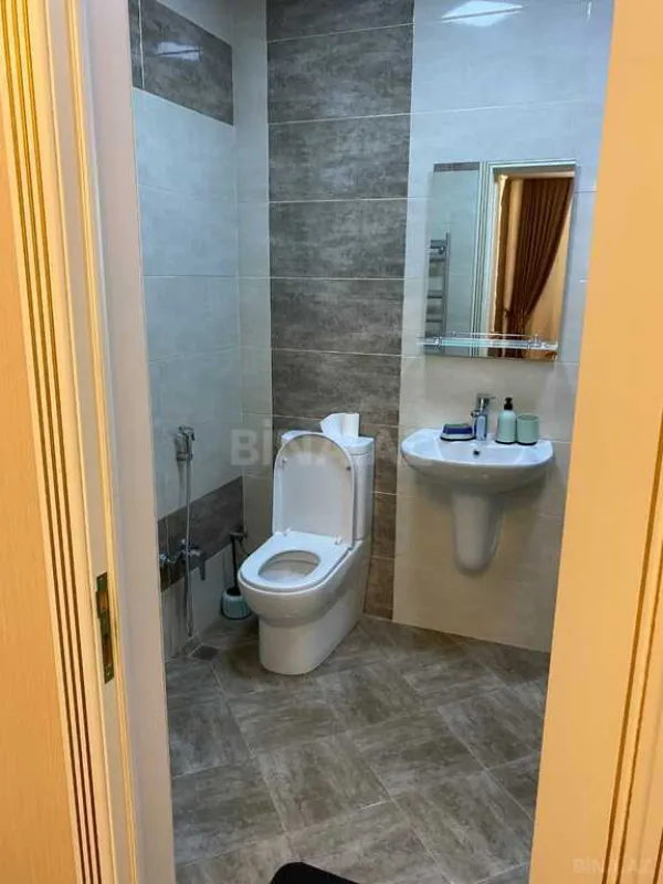 Kirayə verilir 3 otaqlı mənzil 120 m²