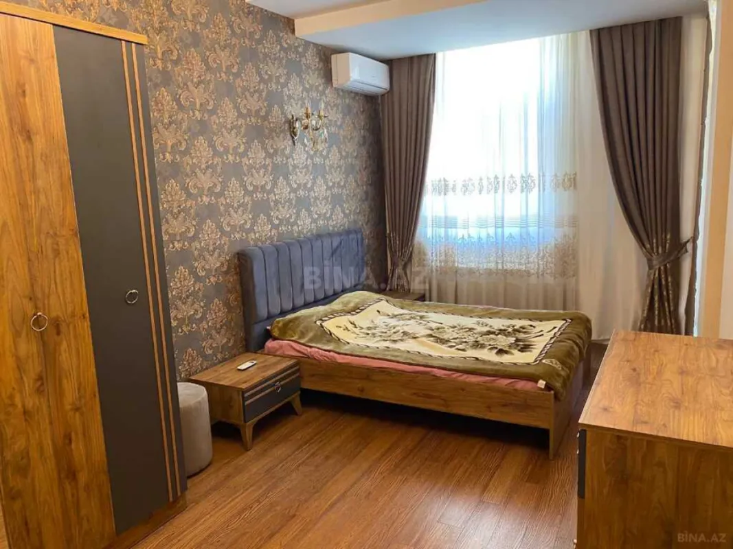 Kirayə verilir 3 otaqlı mənzil 120 m²