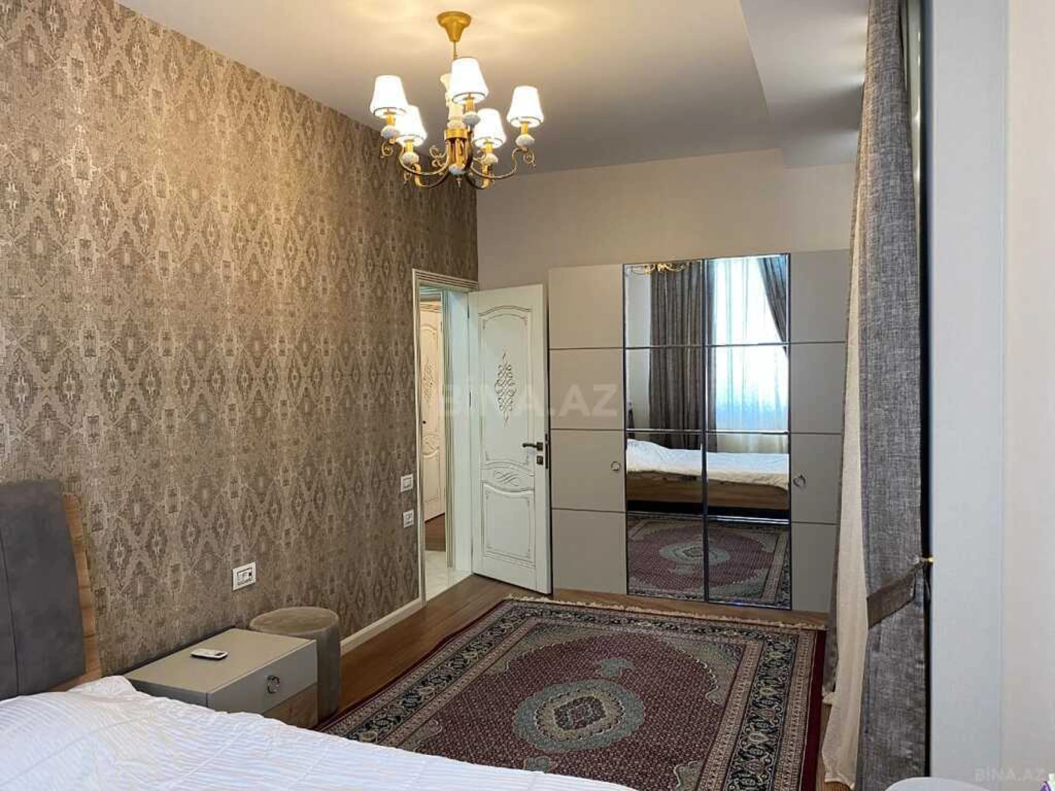 Kirayə verilir 3 otaqlı mənzil 120 m²