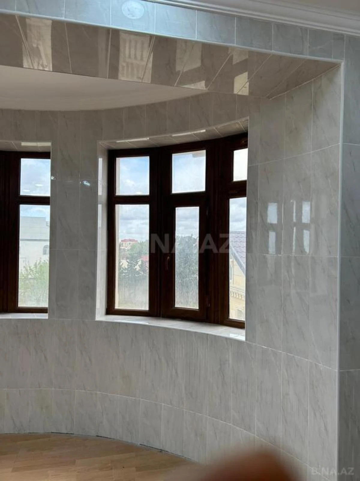 Satılır 6 otaqlı həyət evi 265 m²