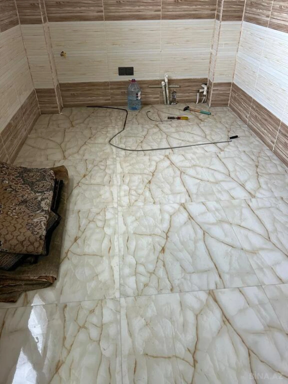 Satılır 6 otaqlı həyət evi 265 m²