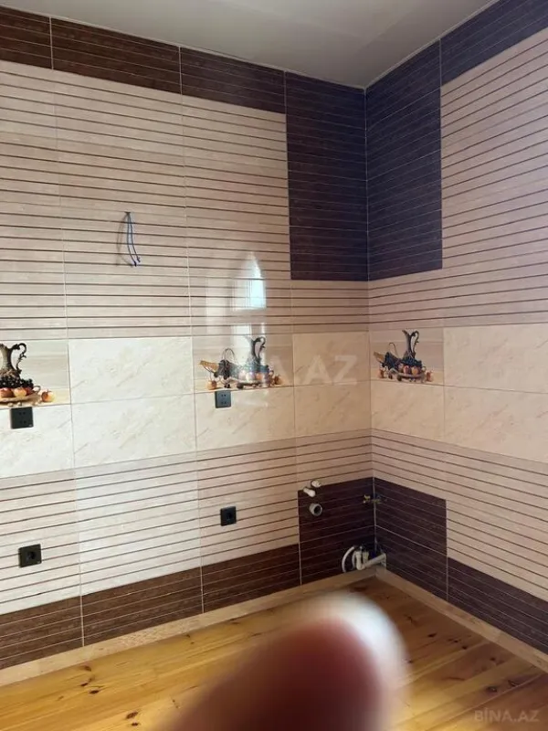 Satılır 6 otaqlı həyət evi 265 m²