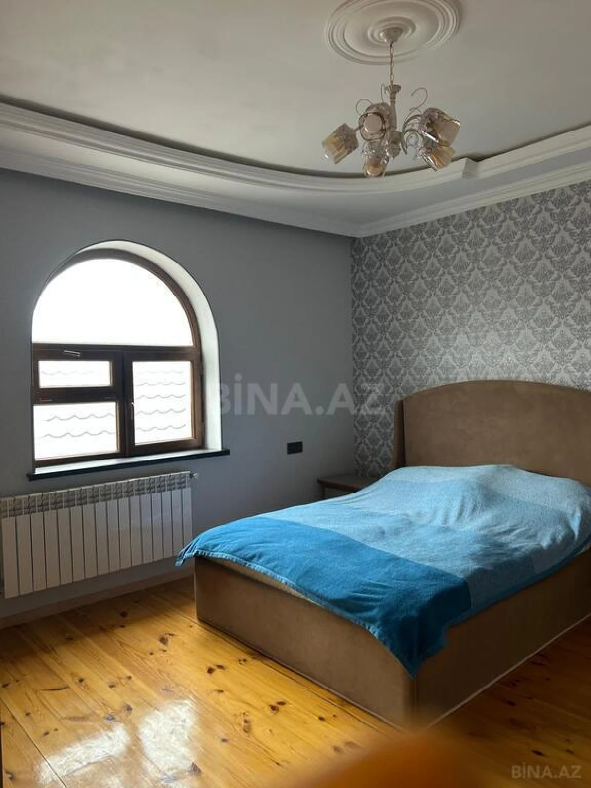 Satılır 6 otaqlı həyət evi 265 m²