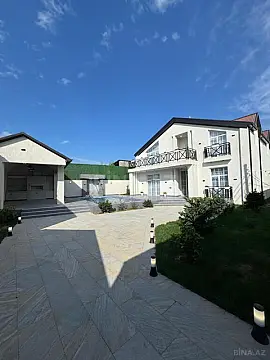 Satılır 6 otaqlı həyət evi 250 m²