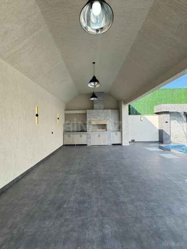 Satılır 6 otaqlı həyət evi 250 m²