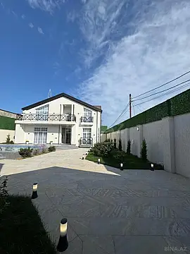 Satılır 6 otaqlı həyət evi 250 m²