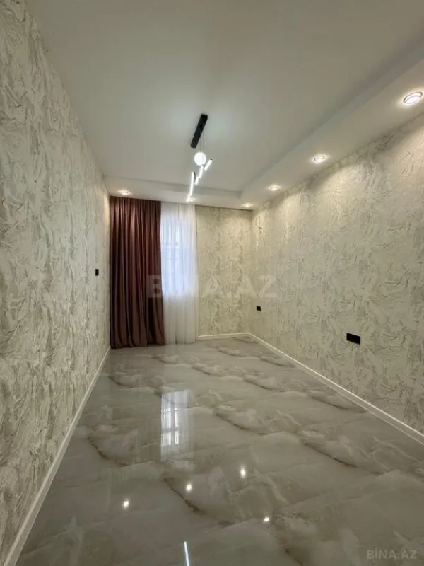 Satılır 6 otaqlı həyət evi 250 m²