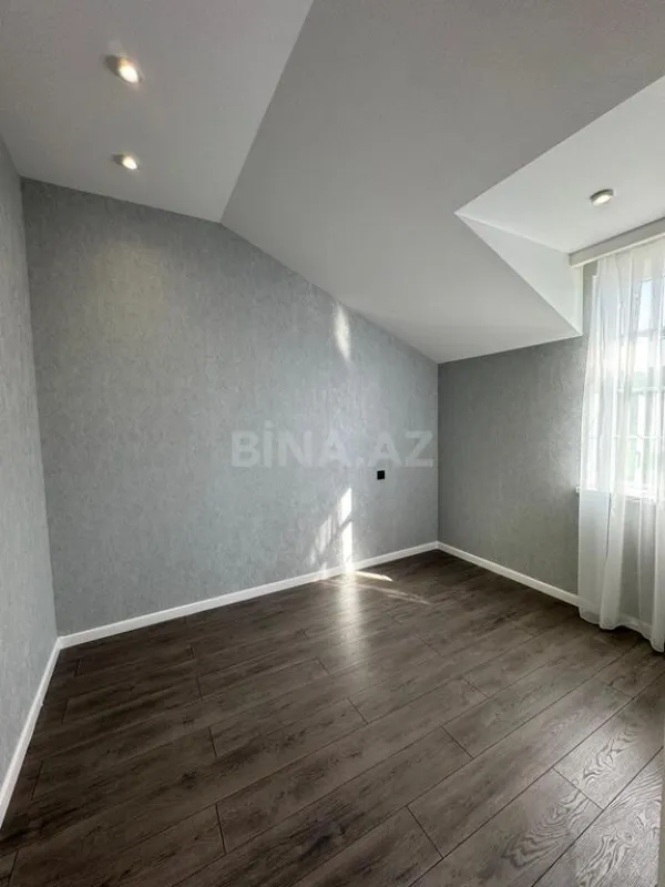 Satılır 6 otaqlı həyət evi 250 m²