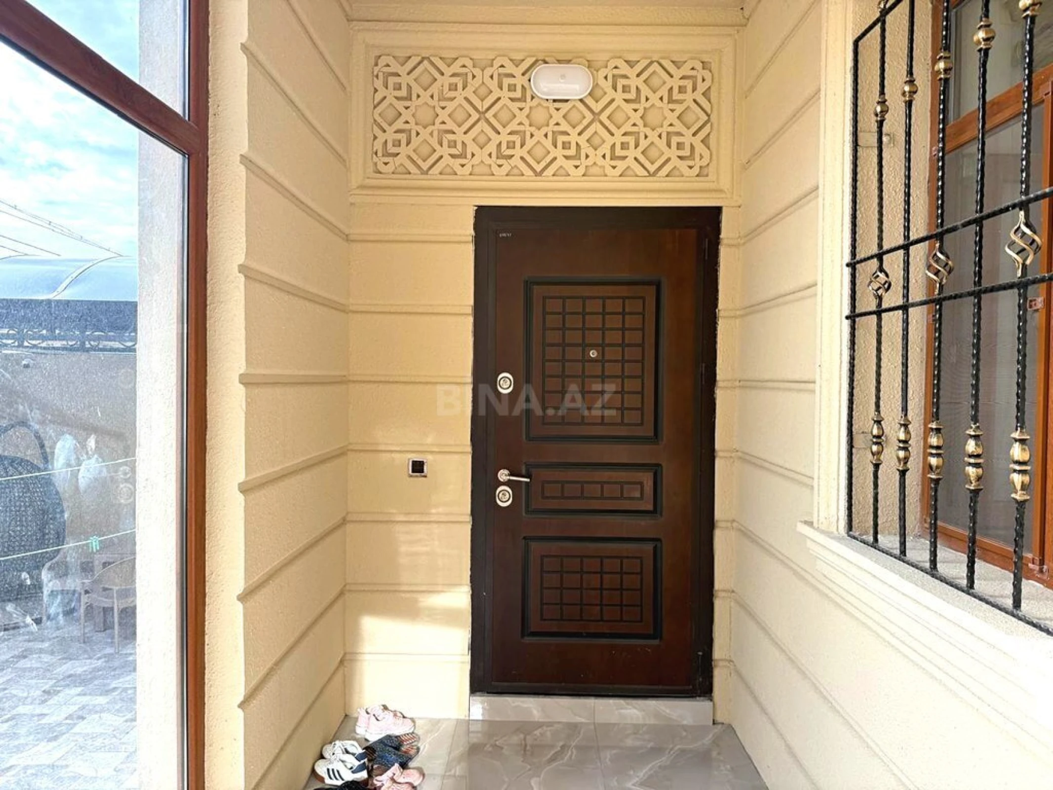 Satılır 4 otaqlı həyət evi 254.8 m²