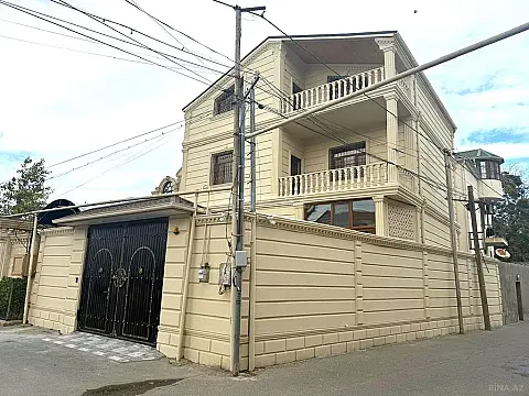 Satılır 4 otaqlı həyət evi 254.8 m²