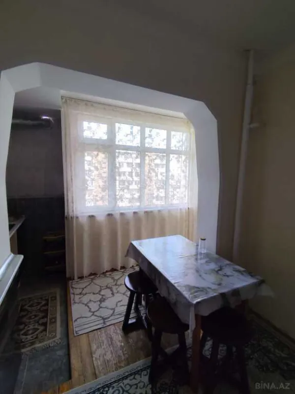 Satılır 4 otaqlı mənzil 107 m²