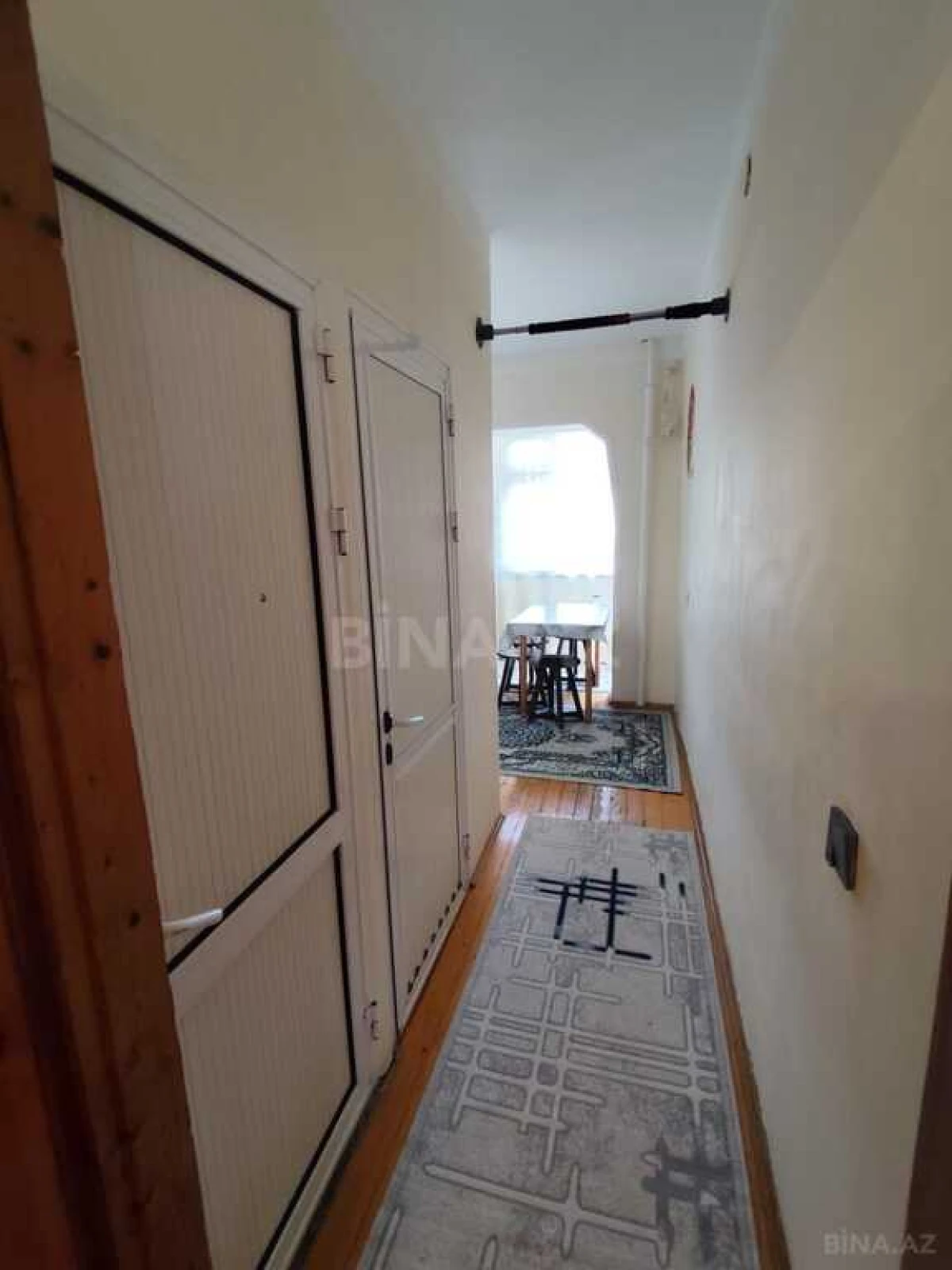 Satılır 4 otaqlı mənzil 107 m²