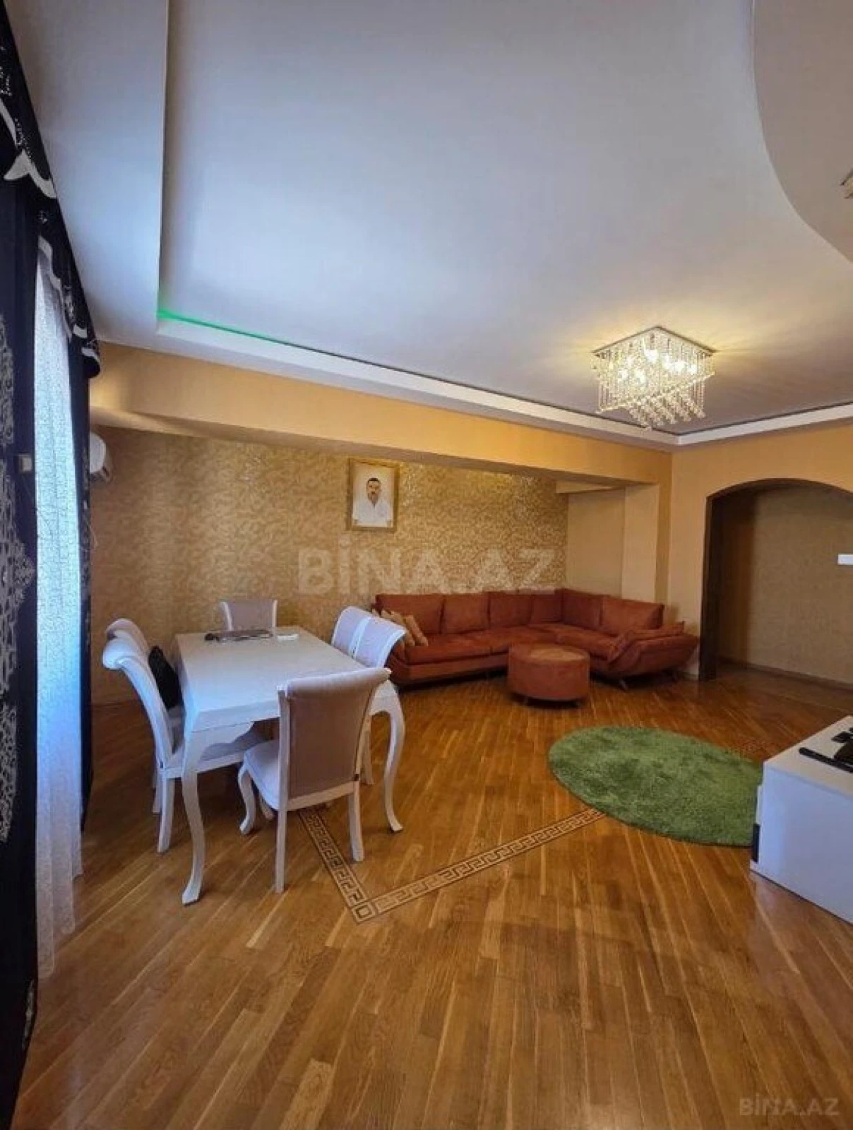 Satılır 3 otaqlı mənzil 170 m²