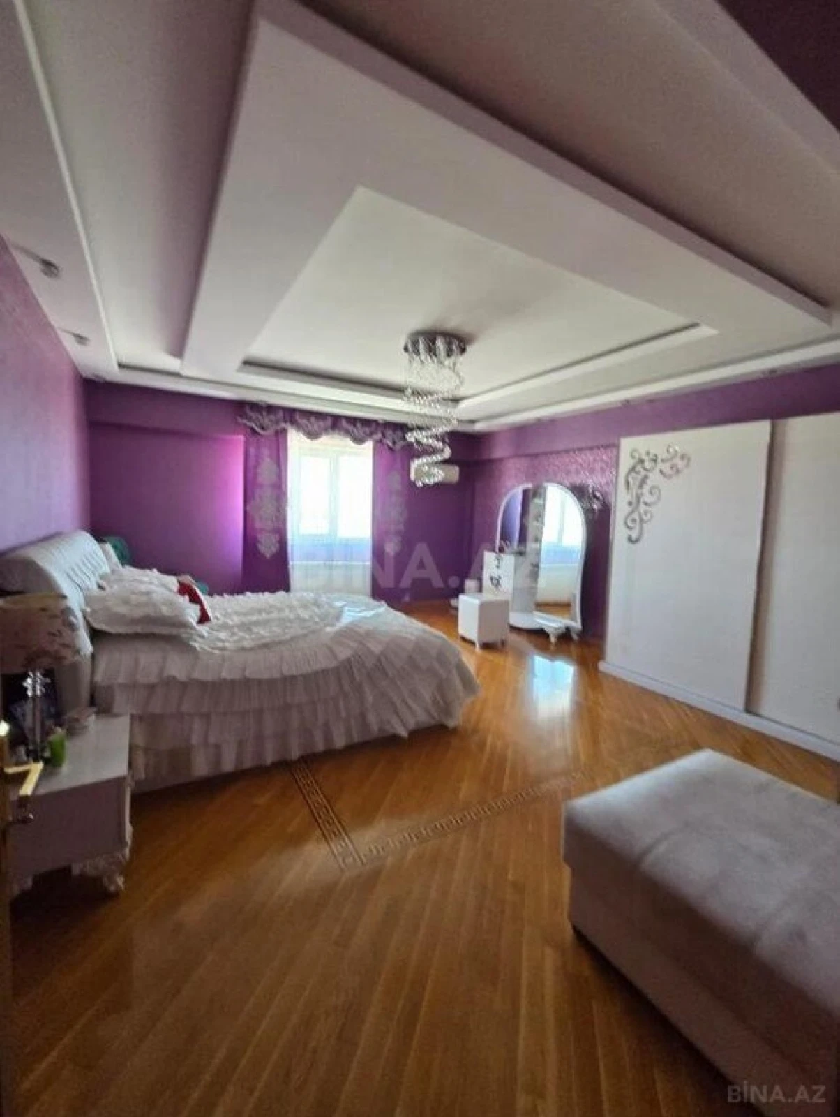 Satılır 3 otaqlı mənzil 170 m²
