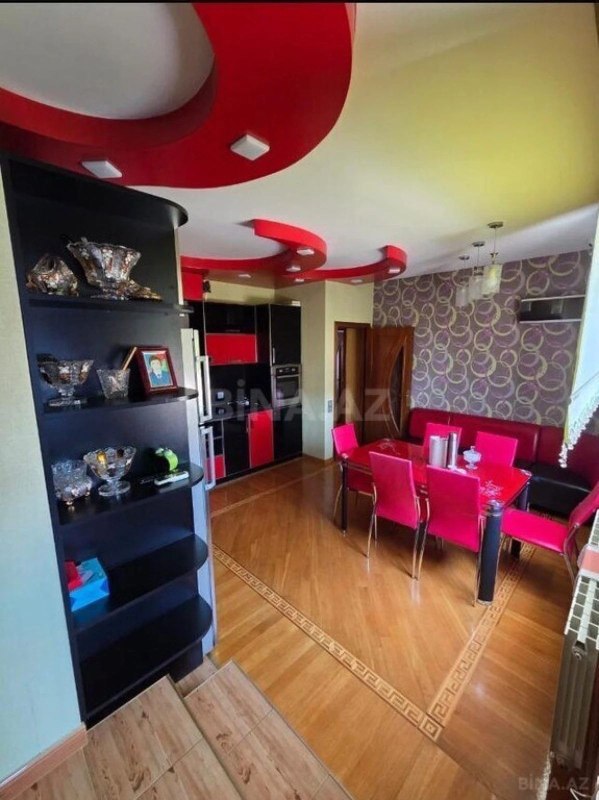 Satılır 3 otaqlı mənzil 170 m²