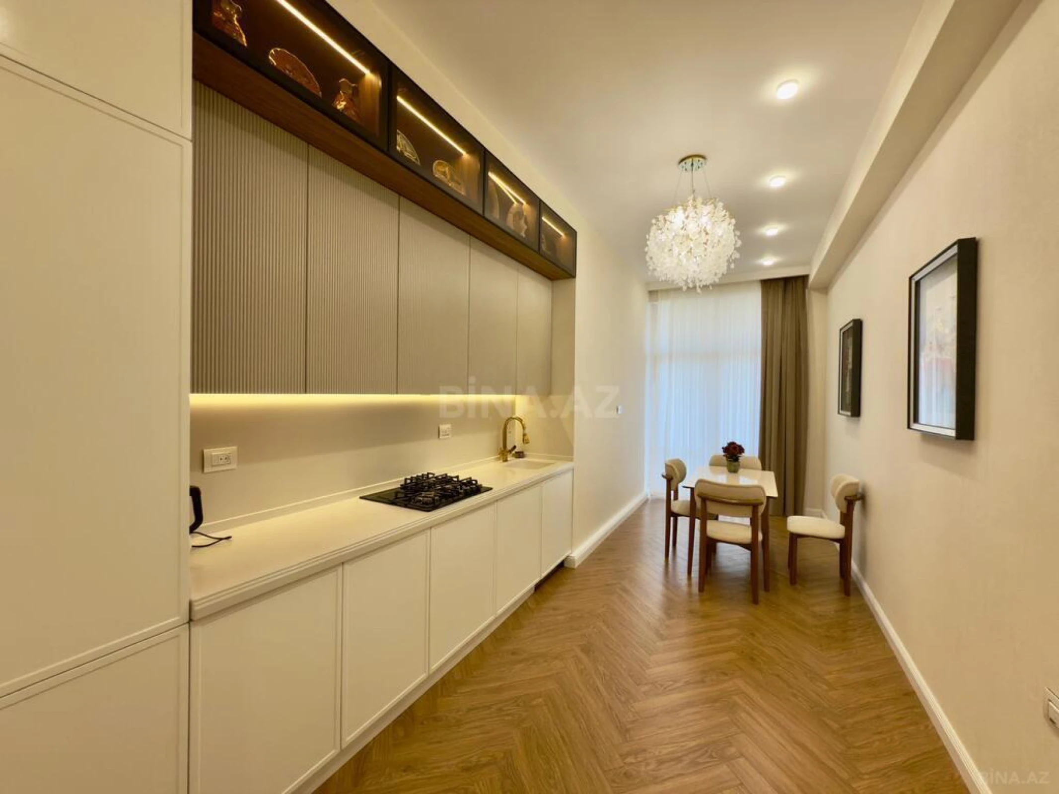 Satılır 3 otaqlı mənzil 120 m²