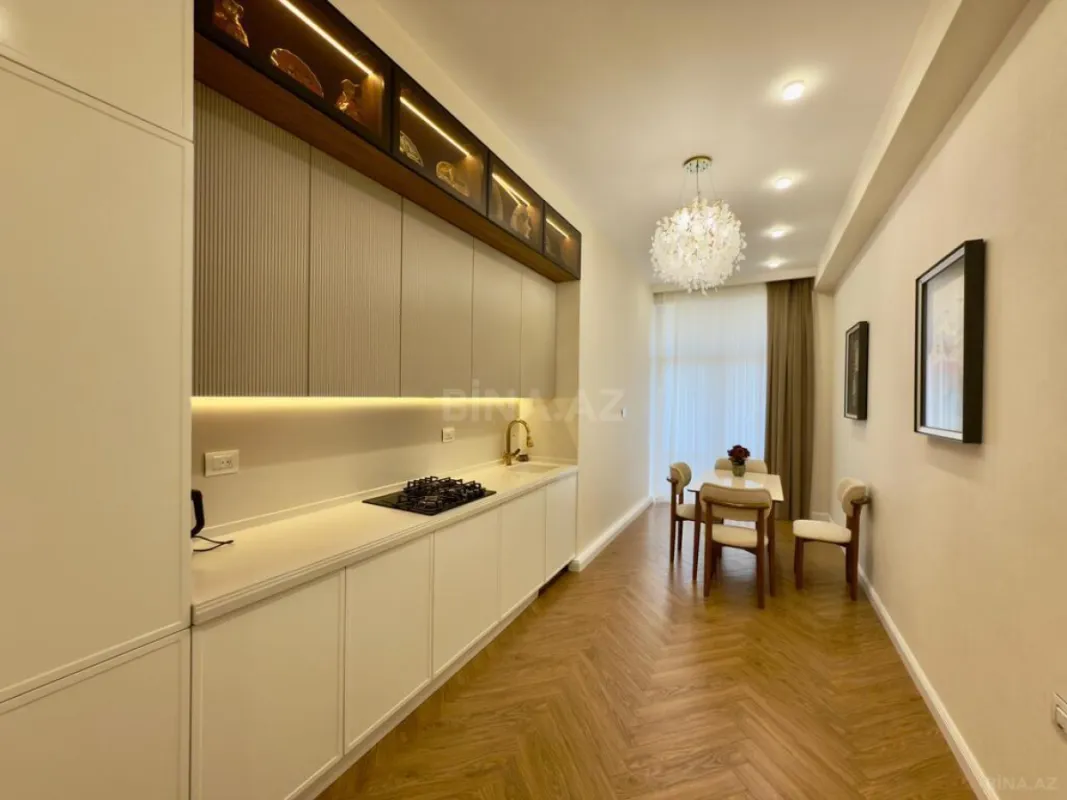 Satılır 3 otaqlı mənzil 120 m²