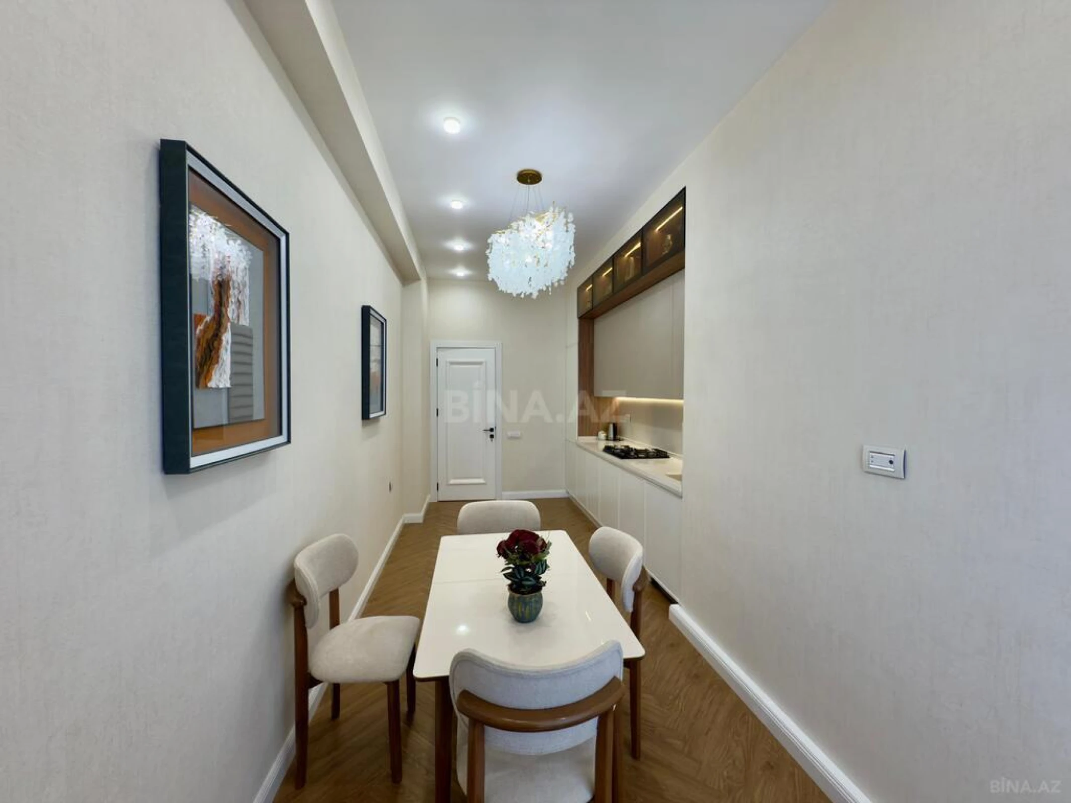 Satılır 3 otaqlı mənzil 120 m²
