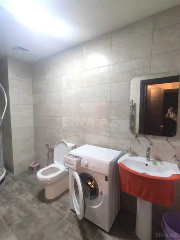 Kirayə verilir 2 otaqlı mənzil 65 m²