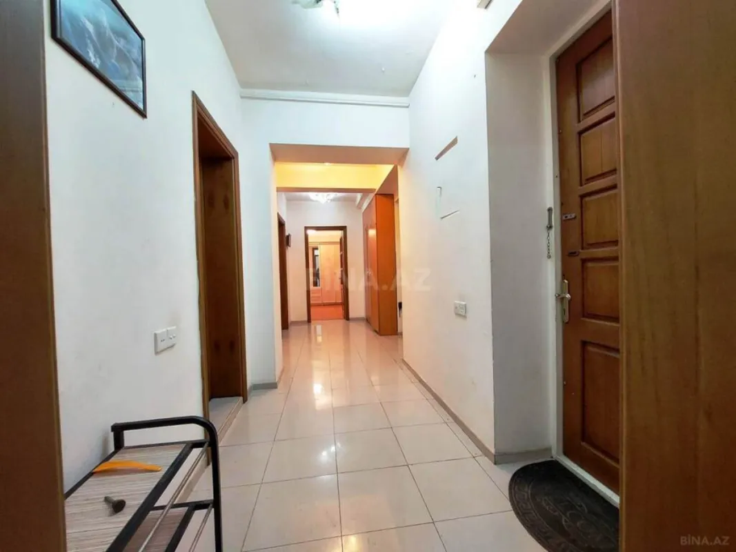 Satılır 3 otaqlı mənzil 160 m²