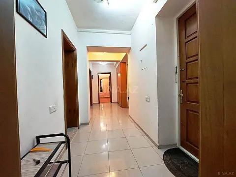 Satılır 3 otaqlı mənzil 160 m²