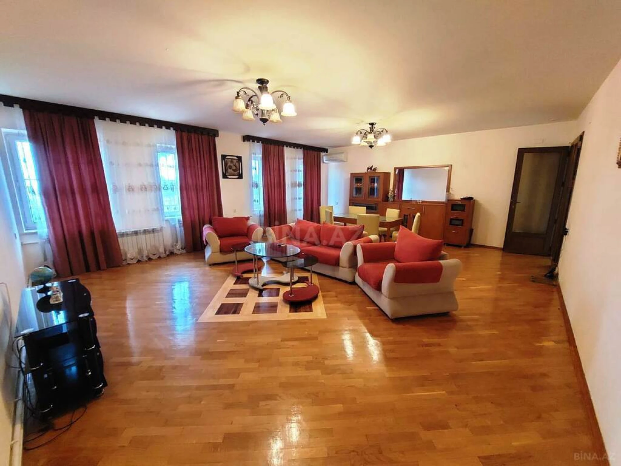 Satılır 3 otaqlı mənzil 160 m²