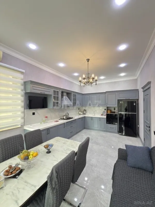 Satılır 5 otaqlı həyət evi 350 m²