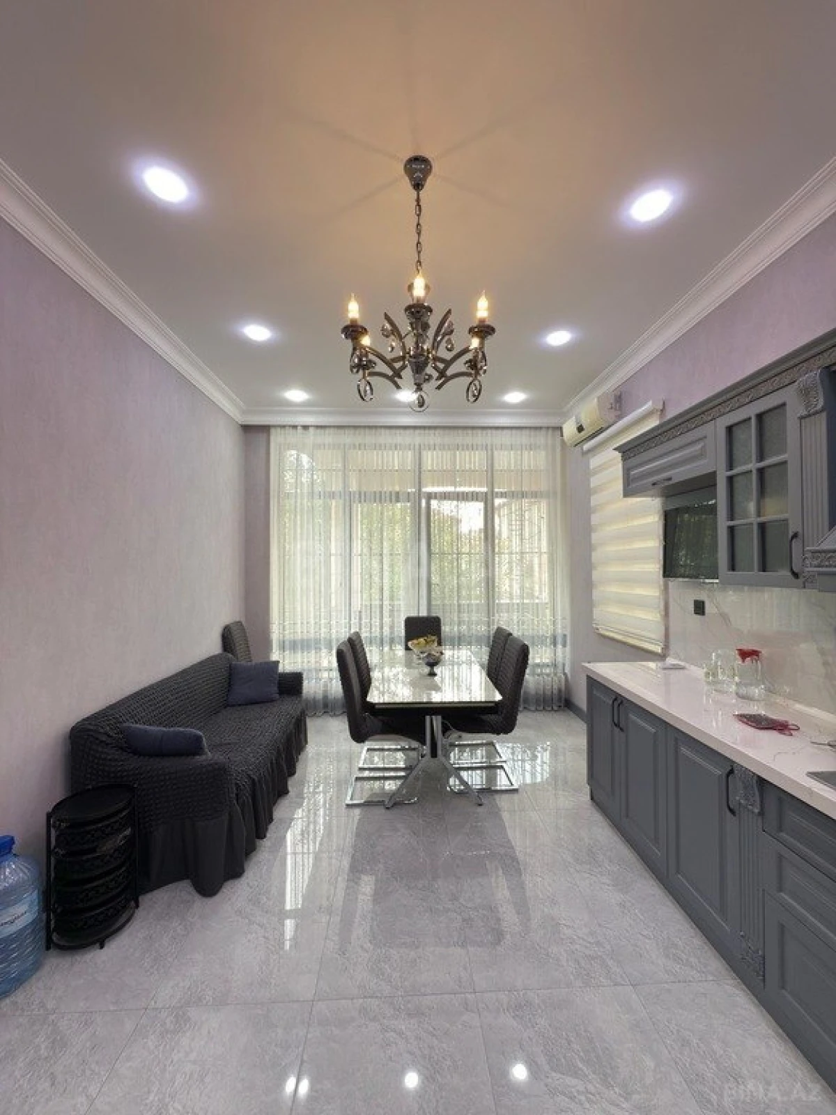 Satılır 5 otaqlı həyət evi 350 m²