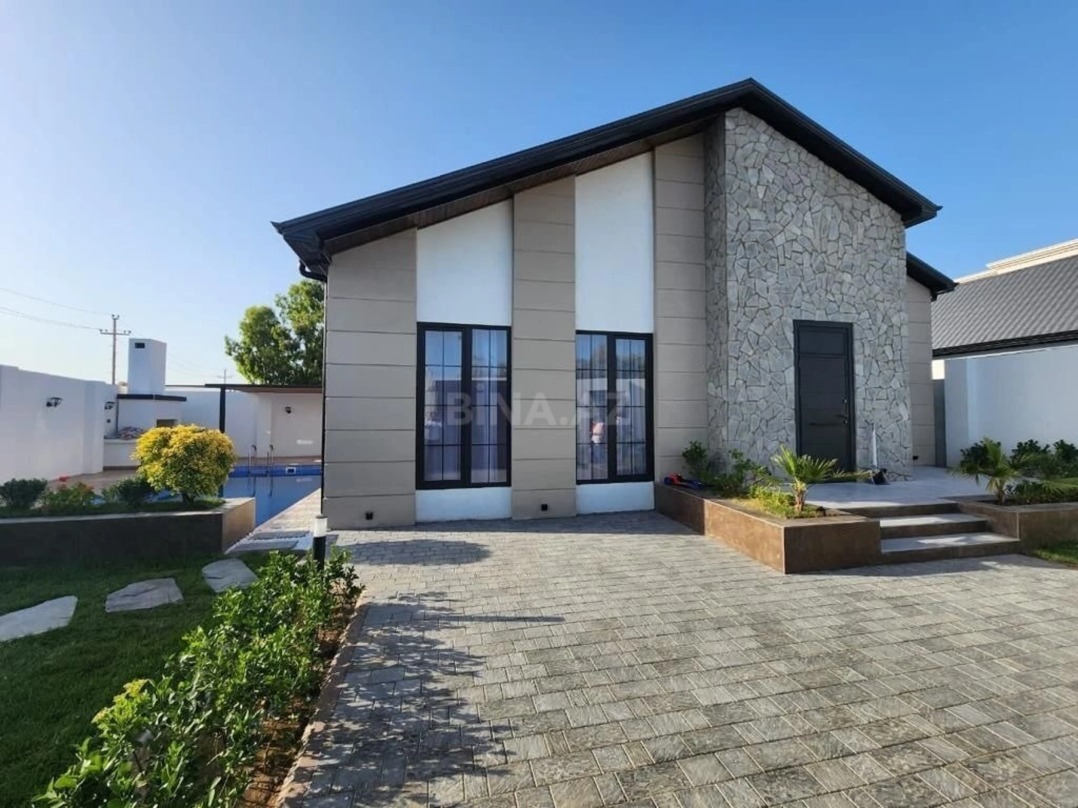 Kirayə verilir 4 otaqlı həyət evi 180 m²