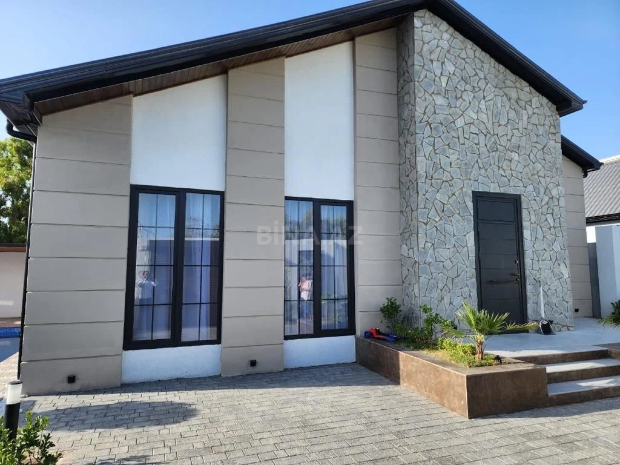 Kirayə verilir 4 otaqlı həyət evi 180 m²