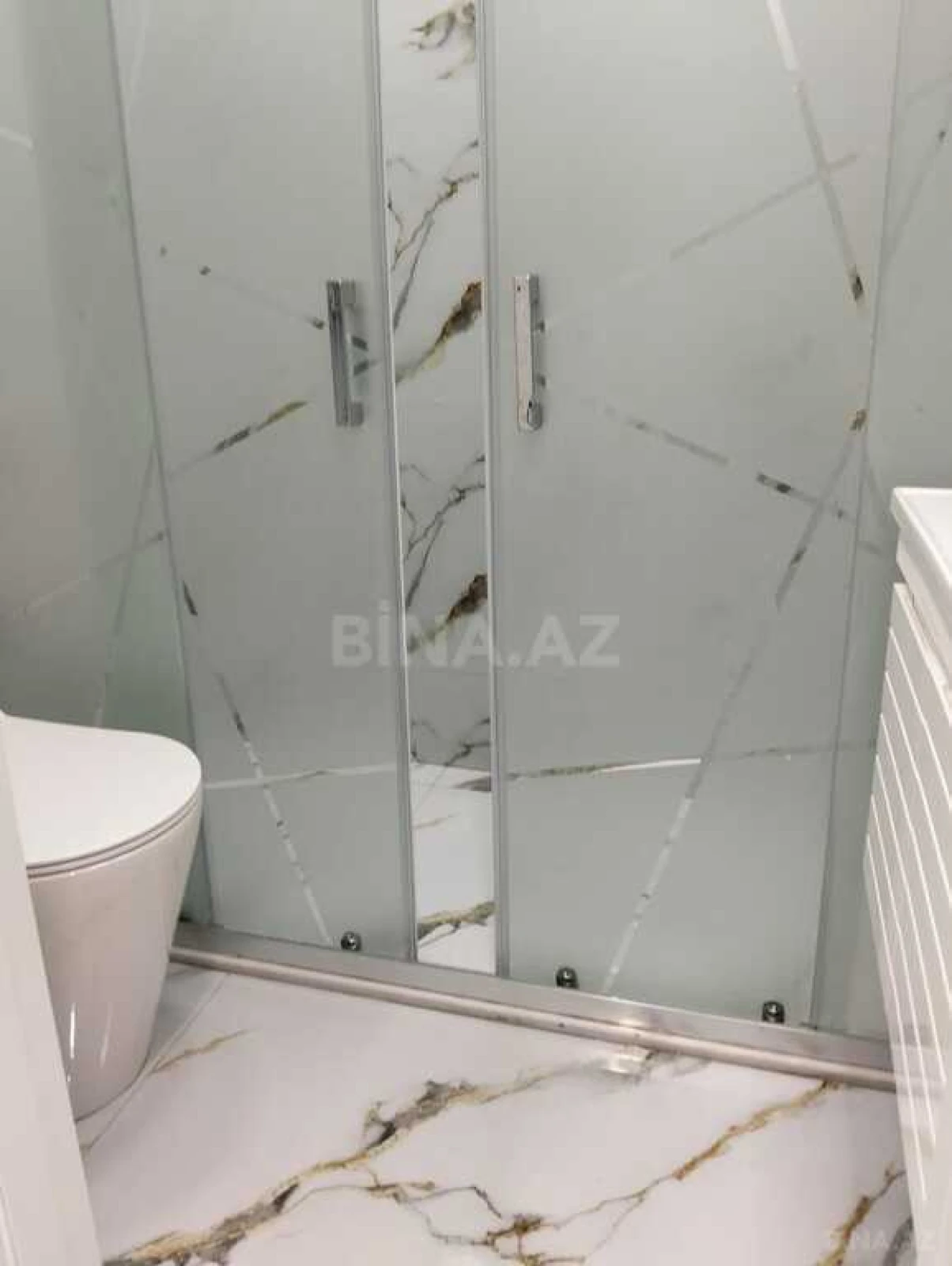 Satılır 2 otaqlı mənzil 67 m²