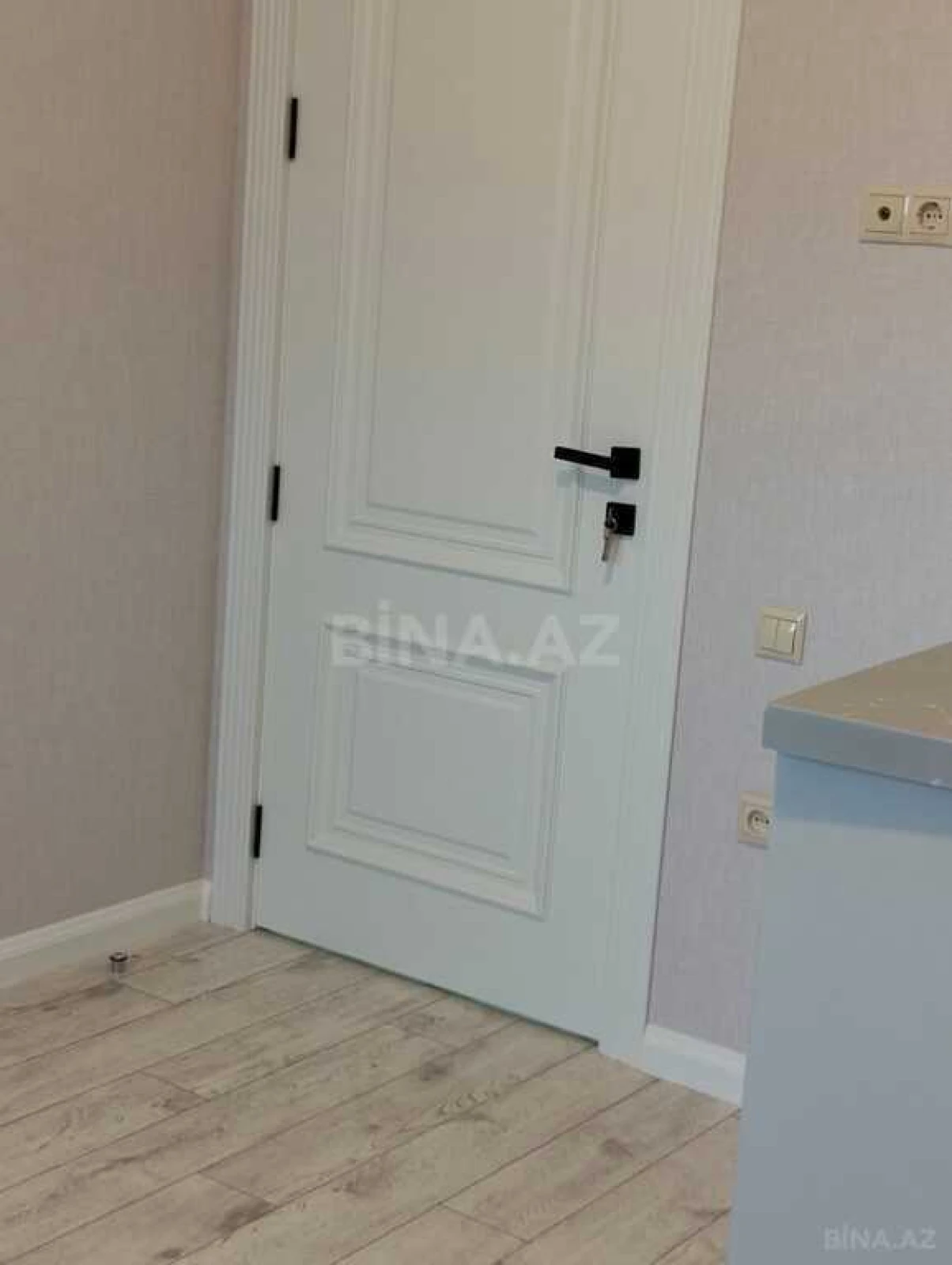 Satılır 2 otaqlı mənzil 67 m²