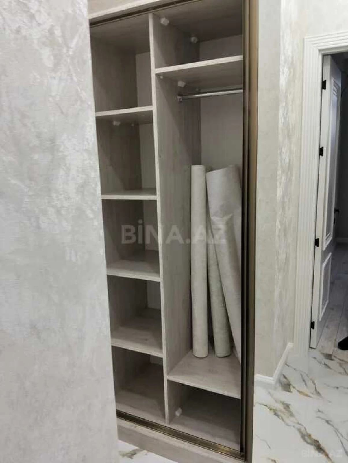 Satılır 2 otaqlı mənzil 67 m²
