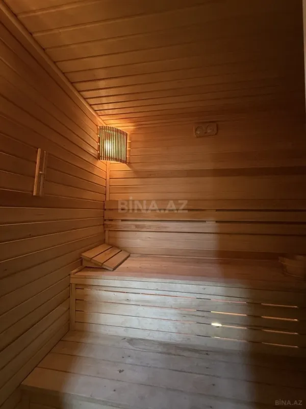 Satılır 6 otaqlı həyət evi 300 m²