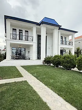 Satılır 6 otaqlı həyət evi 300 m²