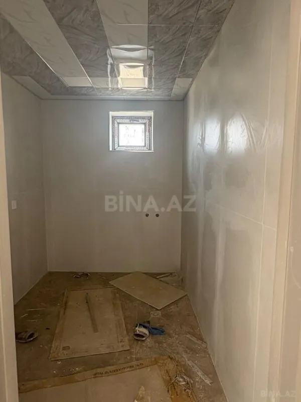 Satılır 5 otaqlı həyət evi 250 m²