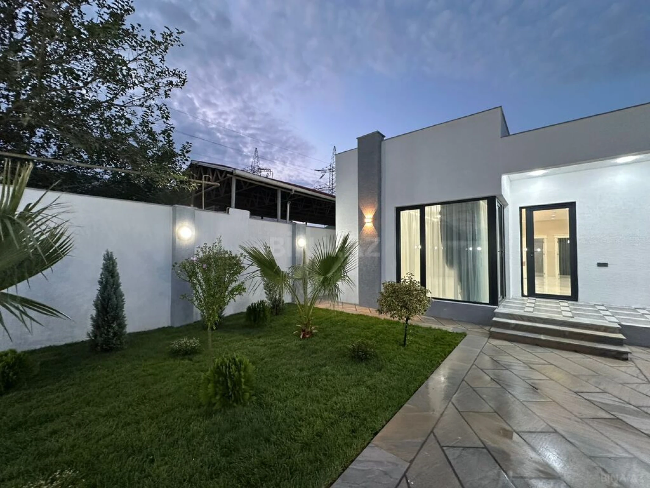 Satılır 4 otaqlı həyət evi 150 m²