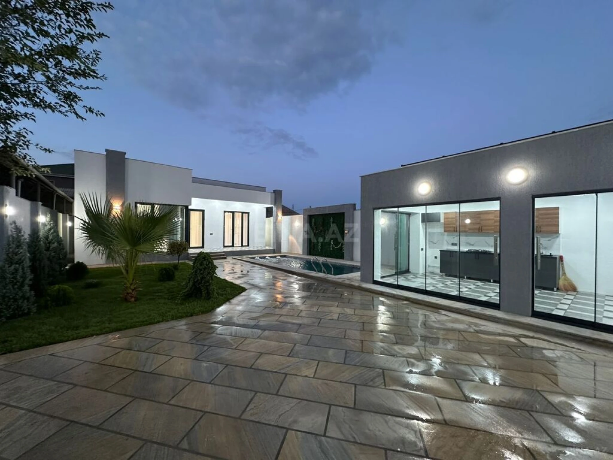 Satılır 4 otaqlı həyət evi 150 m²