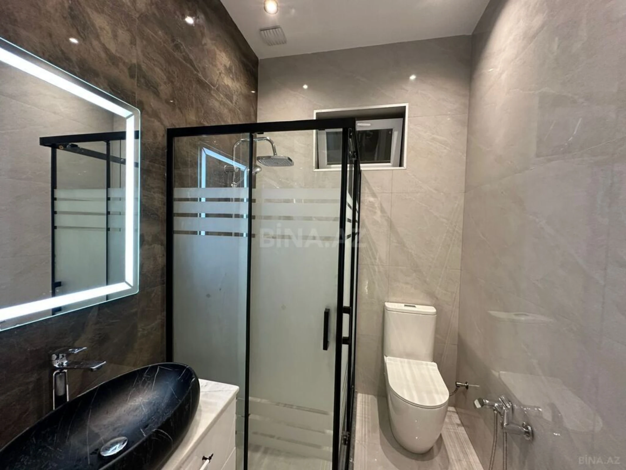 Satılır 4 otaqlı həyət evi 150 m²