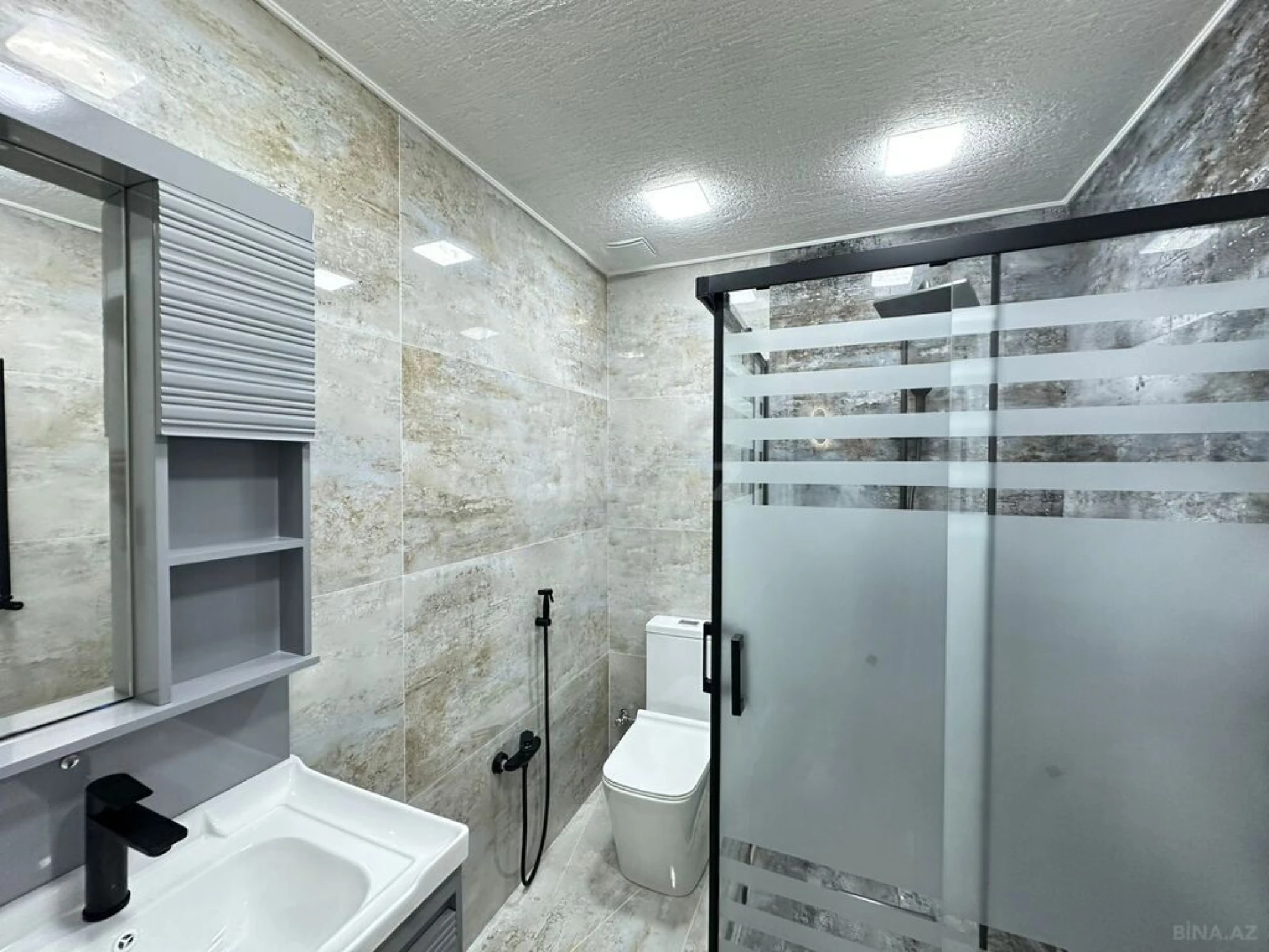 Satılır 4 otaqlı həyət evi 150 m²