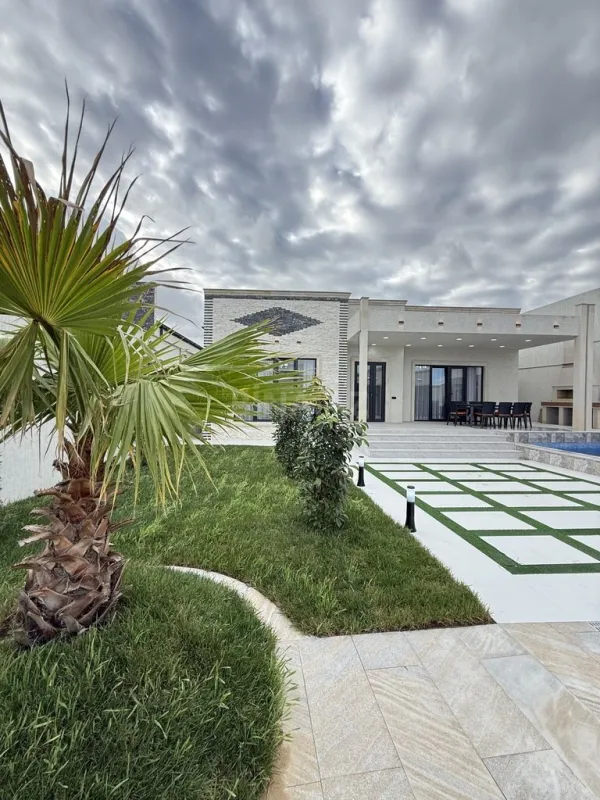 Satılır 4 otaqlı həyət evi 170 m²