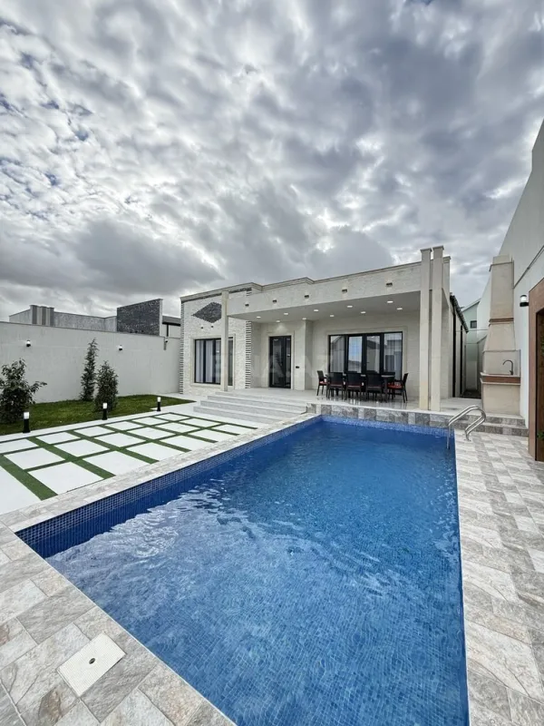 Satılır 4 otaqlı həyət evi 170 m²