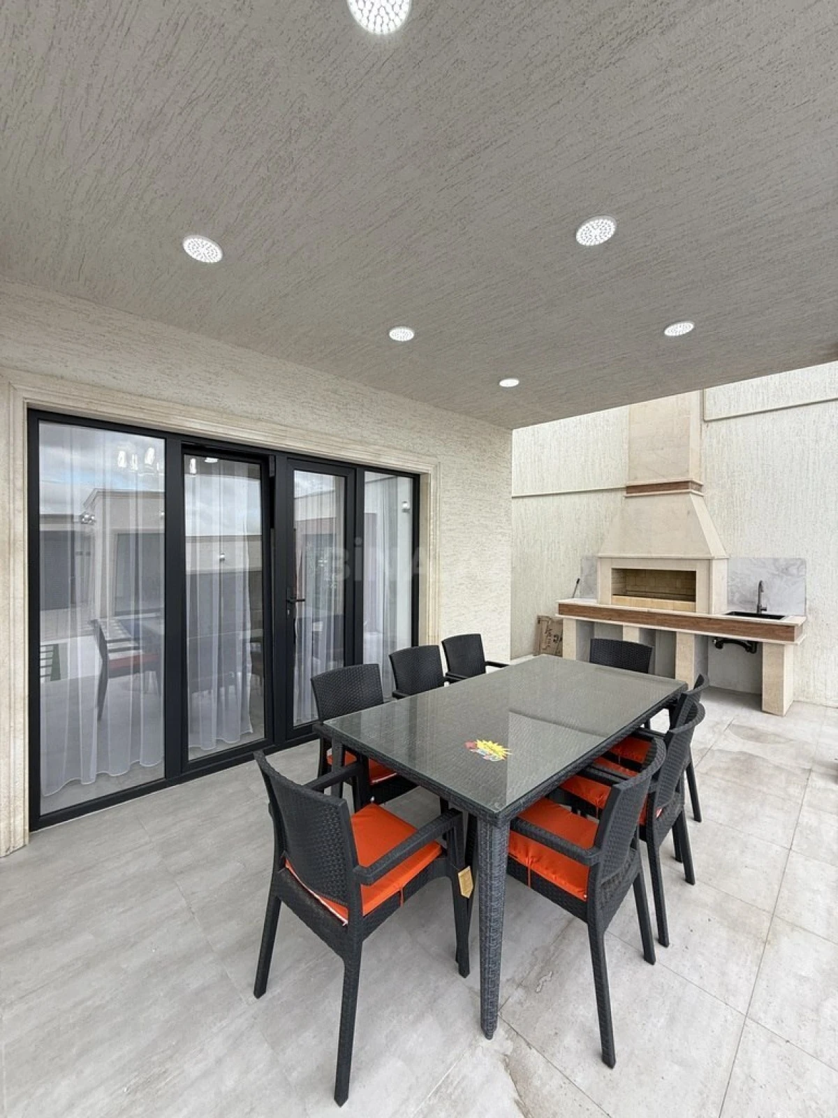 Satılır 4 otaqlı həyət evi 170 m²