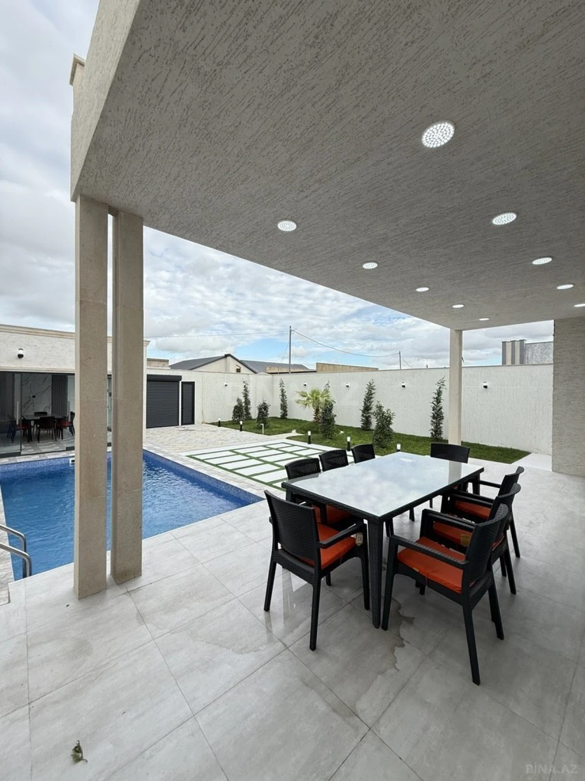 Satılır 4 otaqlı həyət evi 170 m²