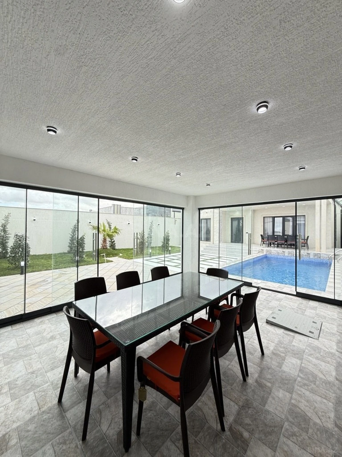 Satılır 4 otaqlı həyət evi 170 m²