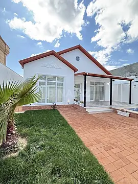 Satılır 4 otaqlı həyət evi 140 m² — Bakı, Mərdəkan 4 otaq 140.00 m²