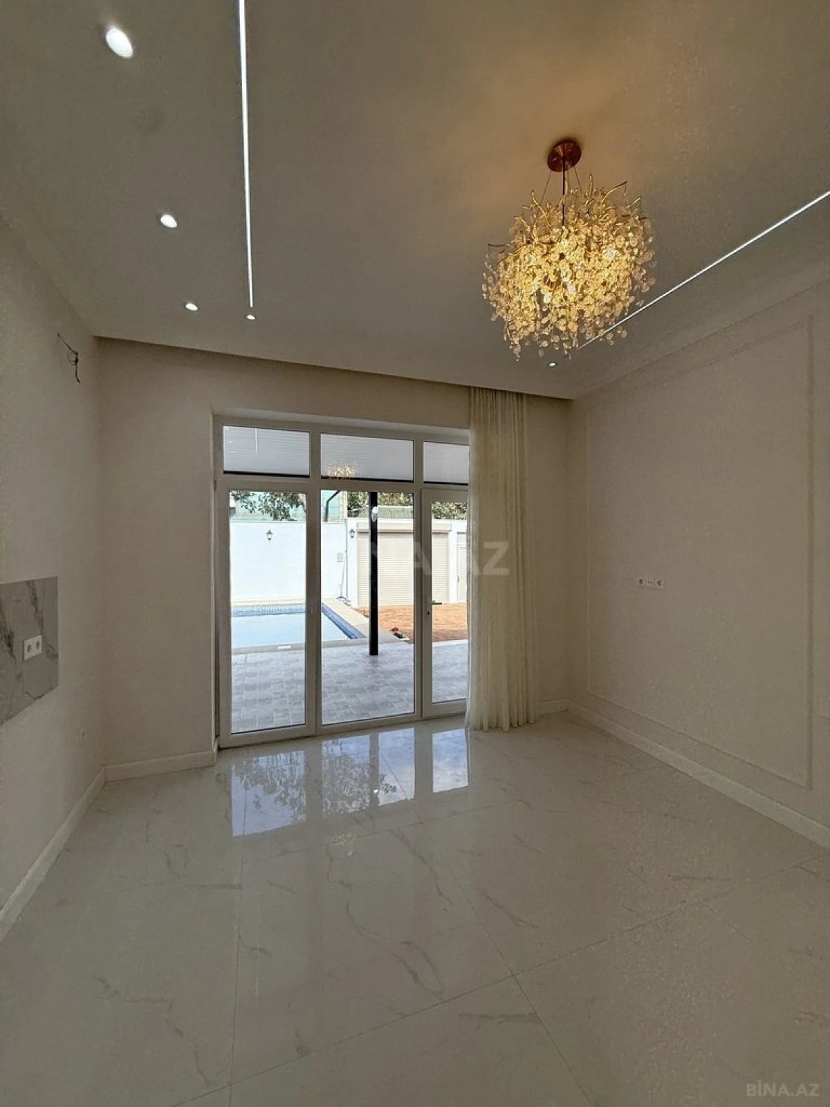 Satılır 4 otaqlı həyət evi 140 m²